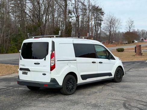 Used 2018 Ford Transit Connect XLT image 3