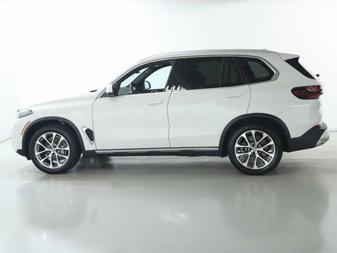 Certified 2026 BMW X5 xDrive40i w/ Climate Comfort Package image 39