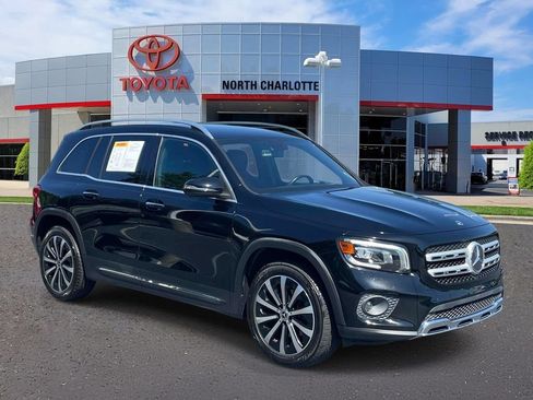 Used 2021 Mercedes-Benz GLB 250 image 1