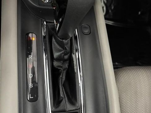 Used 2017 Honda HR-V LX image 22