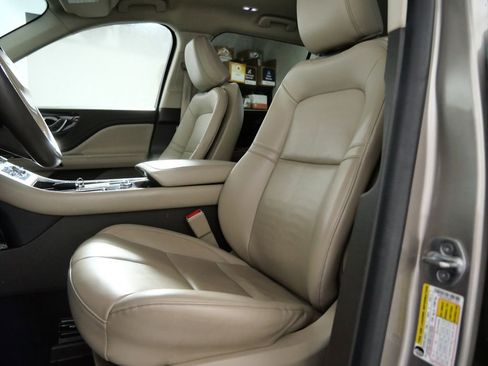 Certified 2021 Lincoln Aviator AWD w/ Elements Package image 16