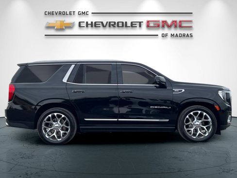 Used 2023 GMC Yukon Denali w/ Max Trailering Package image 2