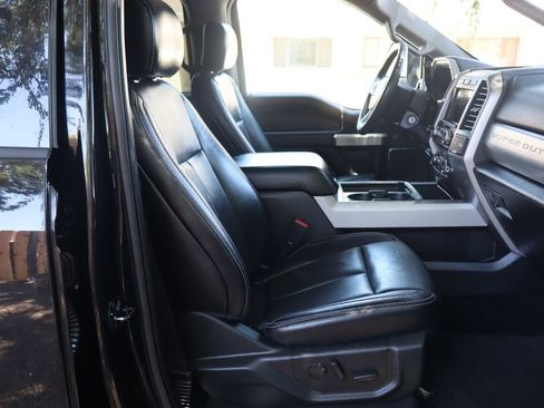 Used 2020 Ford F250 Lariat AWD/4WD image 22