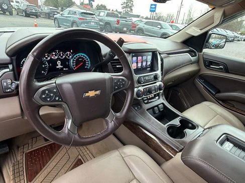 Used 2017 Chevrolet Tahoe LT w/ LT Signature Package image 25