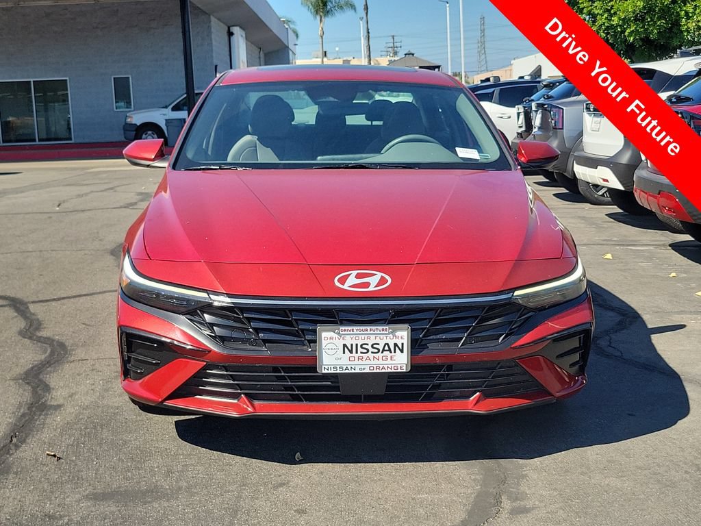 Used 2025 Hyundai Elantra SEL FWD image 28
