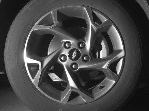 Used 2025 Chevrolet Trax LT w/ LT Convenience Package FWD image 13