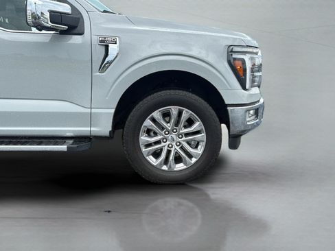 Used 2024 Ford F150 Lariat w/ FX4 Off-Road Package AWD/4WD image 32
