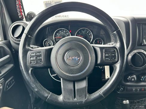 Used 2014 Jeep Wrangler Unlimited Sport w/ Quick Order Package 24S AWD/4WD image 15