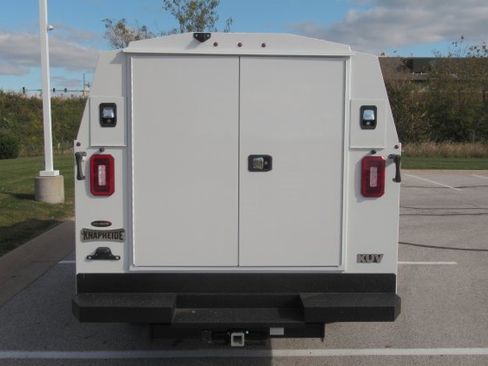 New 2025 Chevrolet Express 3500 w/ Power Convenience Package image 4