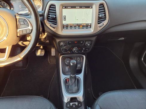 Used 2021 Jeep Compass Latitude AWD/4WD image 13