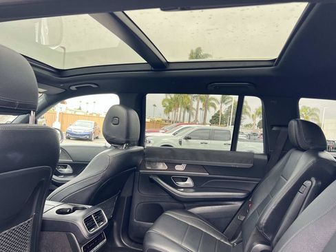 Used 2021 Mercedes-Benz GLS 450 4MATIC image 27