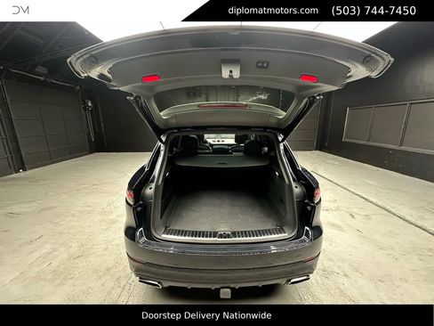 Used 2021 Porsche Cayenne image 39