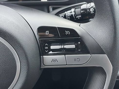 Certified 2023 Hyundai Elantra Blue FWD image 11