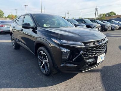 Used 2025 Chevrolet Trax RS w/ Sunroof Package