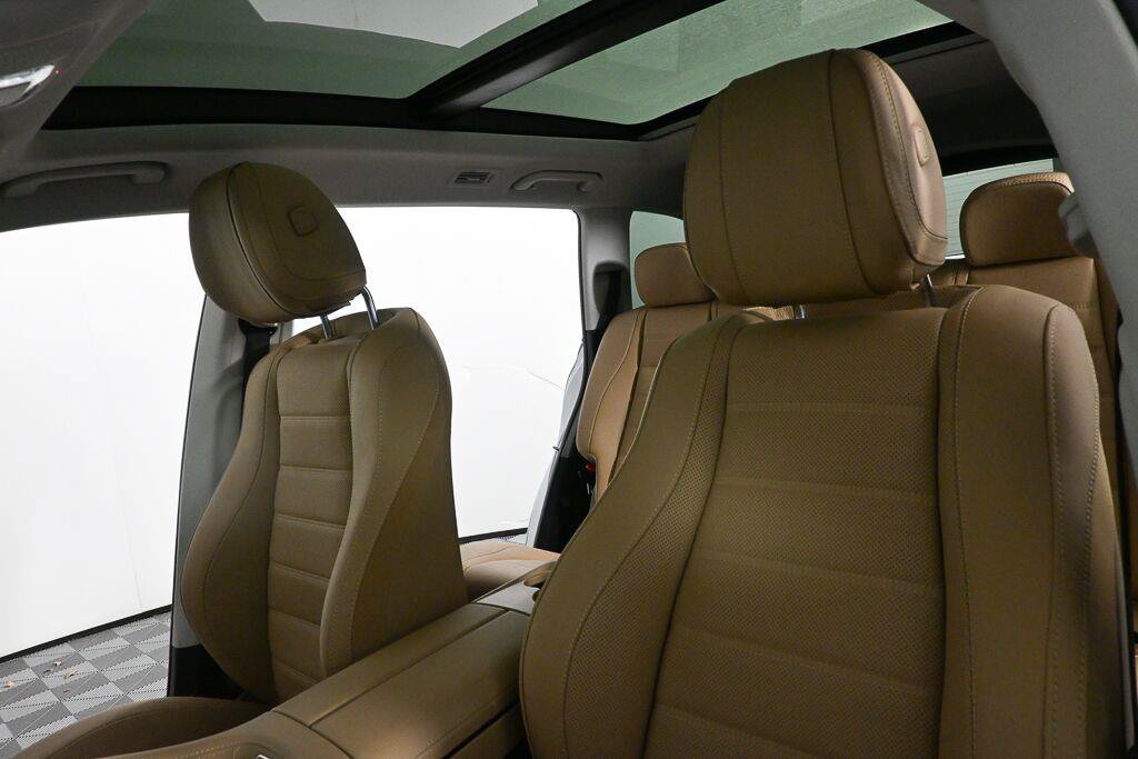 Certified 2026 Mercedes-Benz GLS 450 4MATIC image 5
