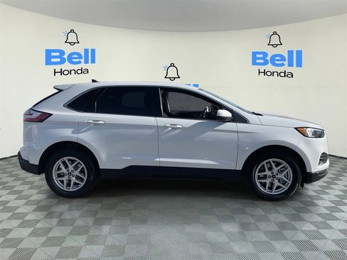 Used 2022 Ford Edge SEL w/ Cargo Accessory Package image 5
