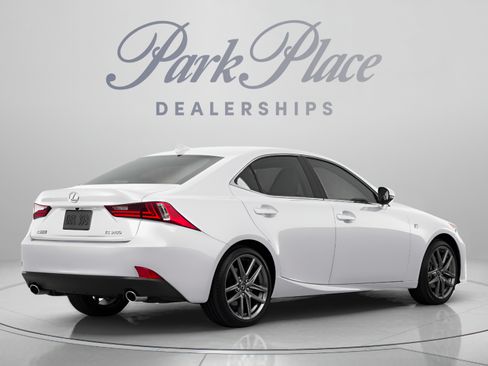 Used 2015 Lexus IS 250 w/ Navigation System Package RWD image 3