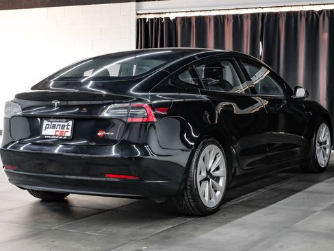 Used 2022 Tesla Model 3 image 11