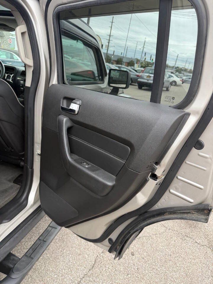 Used 2008 HUMMER H3 Luxury AWD/4WD image 42