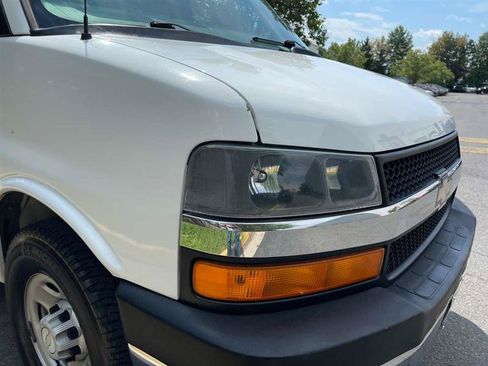 Used 2007 Chevrolet Express 3500 Extended RWD image 76