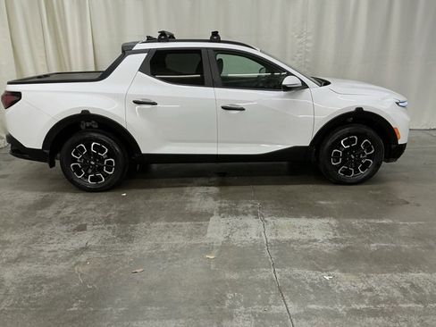 Used 2022 Hyundai Santa Cruz SEL w/ Activity Package image 2