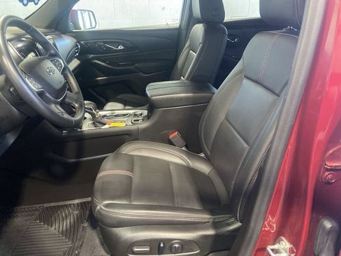Used 2023 Chevrolet Traverse RS AWD/4WD image 20