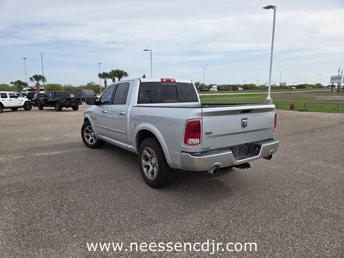 Used 2017 RAM 1500 Laramie w/ Convenience Group image 5