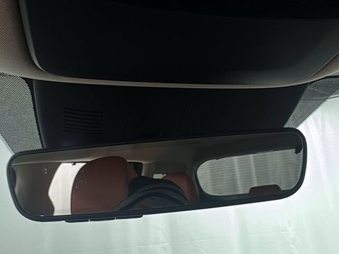 New 2026 Kia Carnival EX FWD image 32