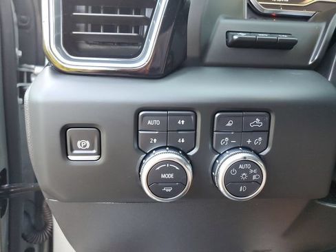 Used 2024 GMC Sierra 1500 Denali w/ Denali Reserve Package AWD/4WD image 30