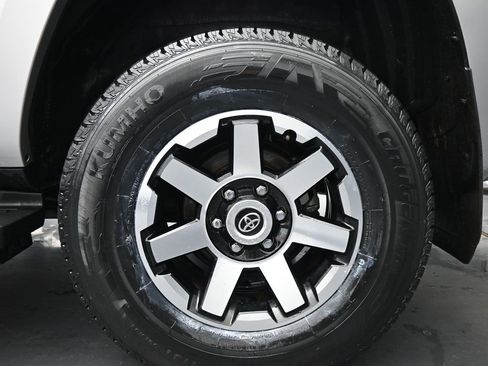 Used 2023 Toyota 4Runner TRD Off-Road Premium image 15