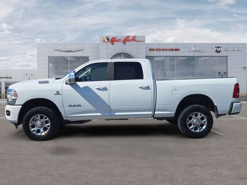 Used 2024 RAM 2500 Laramie w/ Safety Group AWD/4WD image 2