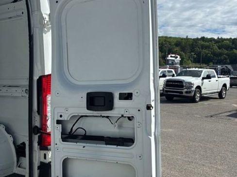 Used 2023 RAM ProMaster 2500 FWD image 23