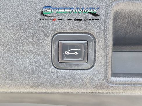 Used 2019 GMC Terrain SLT w/ Preferred Package FWD image 6