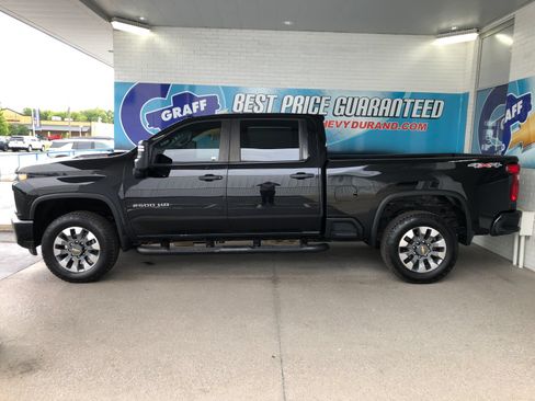 Used 2022 Chevrolet Silverado 2500 Custom w/ Custom Convenience Package AWD/4WD image 5