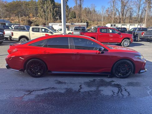 Used 2020 Toyota Avalon TRD image 5