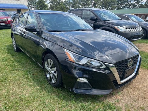 Used 2020 Nissan Altima 2.5 S FWD image 3