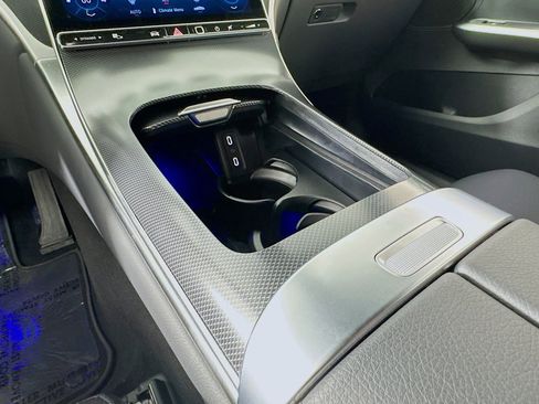 Certified 2026 Mercedes-Benz GLC 300 image 5