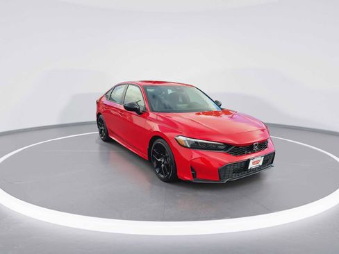 Used 2025 Honda Civic Sport image 2