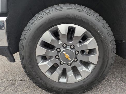 New 2026 Chevrolet Silverado 2500 LT image 19