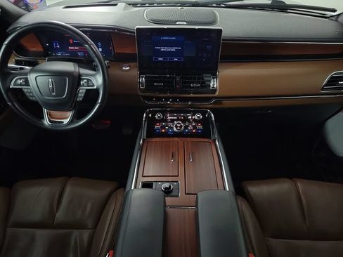 Used 2022 Lincoln Navigator L Reserve RWD image 9