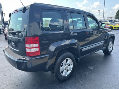 Used 2012 Jeep Liberty Sport AWD/4WD image 8