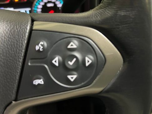 Used 2018 Chevrolet Silverado 1500 High Country image 25