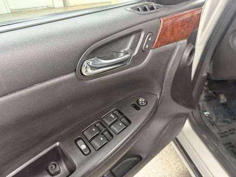 Used 2007 Chevrolet Impala LT FWD image 18