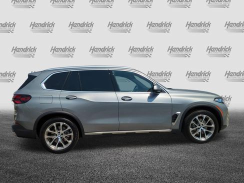 Used 2026 BMW X5 xDrive40i image 11