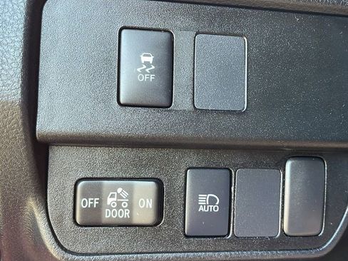 Used 2022 Toyota Tacoma SR5 image 25