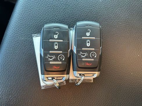 Used 2021 RAM 1500 Laramie image 36