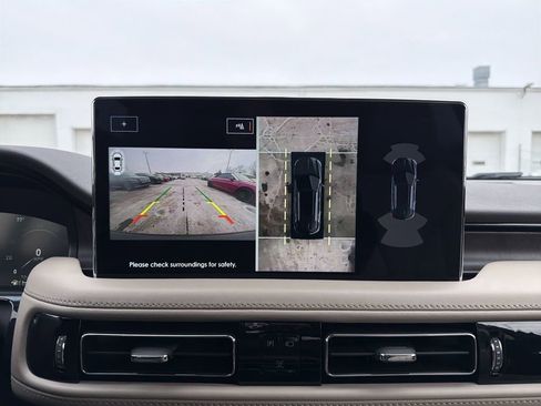 Certified 2022 Lincoln Nautilus Reserve w/ Equipment Group 202A image 25