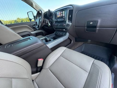 Used 2017 Chevrolet Silverado 2500 LTZ w/ Duramax Plus Package AWD/4WD image 31