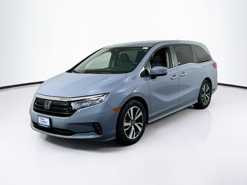 Used 2023 Honda Odyssey Touring image 1