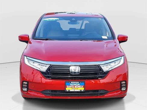 Used 2023 Honda Odyssey Elite image 2